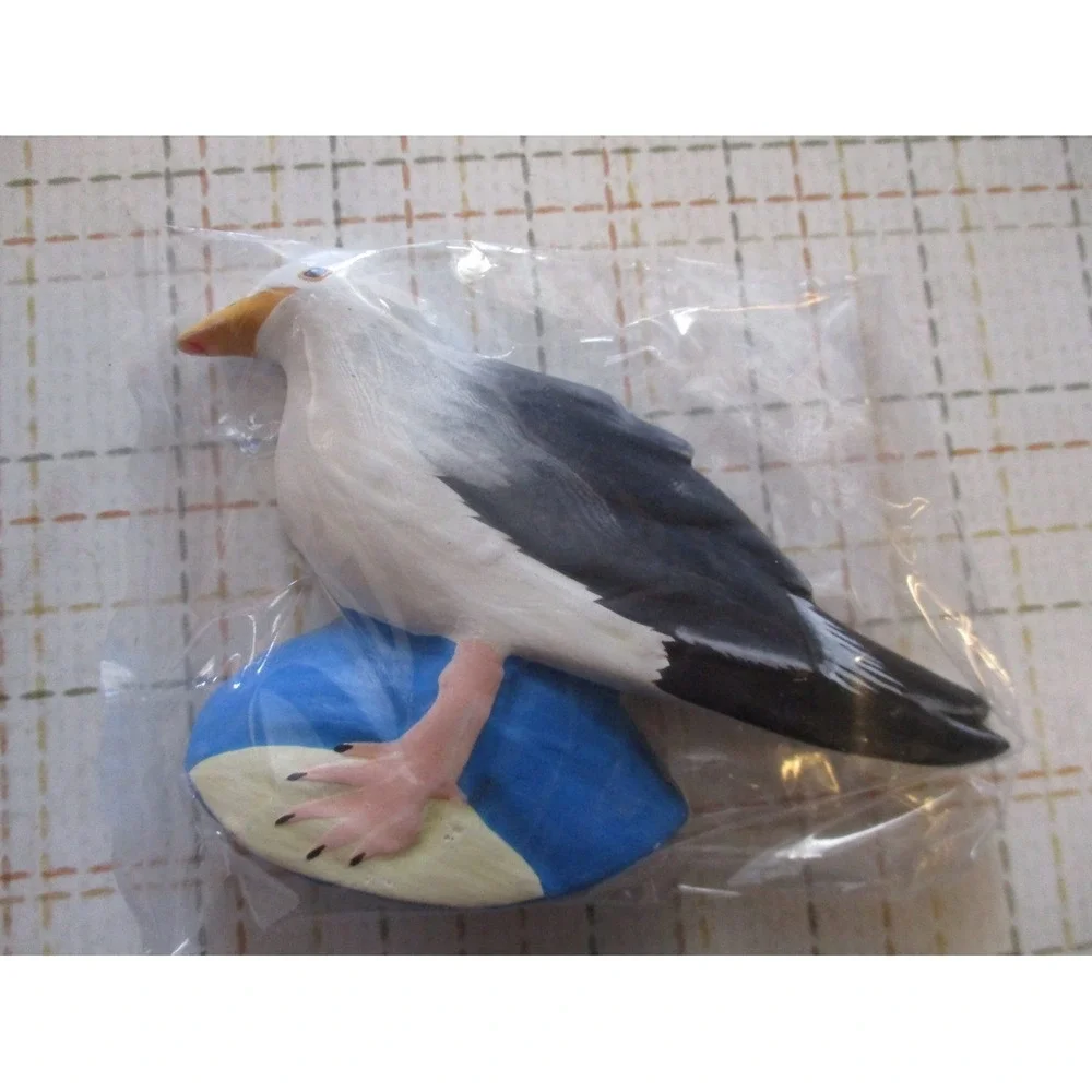 HIGH SIERRA WOOD CARVINGS WOODEN SEAGULL MAGNET NIP